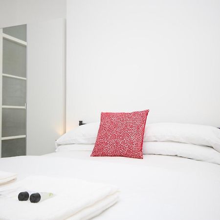 Barton Beachside - Stylish Studio Apartment, Double & Single - Central Beach & Promenade Location - Over 21'S, Family Friendly Only, Id Required Blackpool Luaran gambar