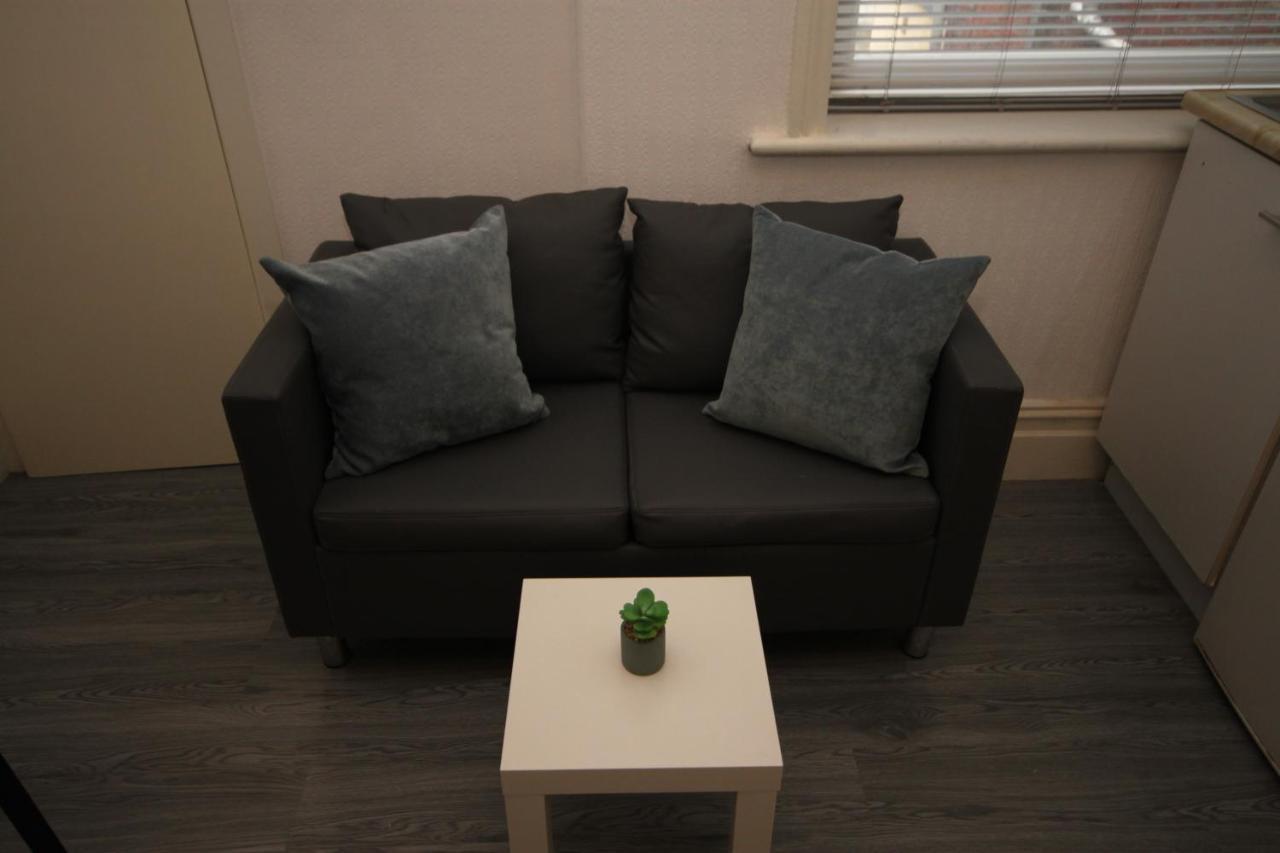 Barton Beachside - Stylish Studio Apartment, Double & Single - Central Beach & Promenade Location - Over 21'S, Family Friendly Only, Id Required Blackpool Luaran gambar