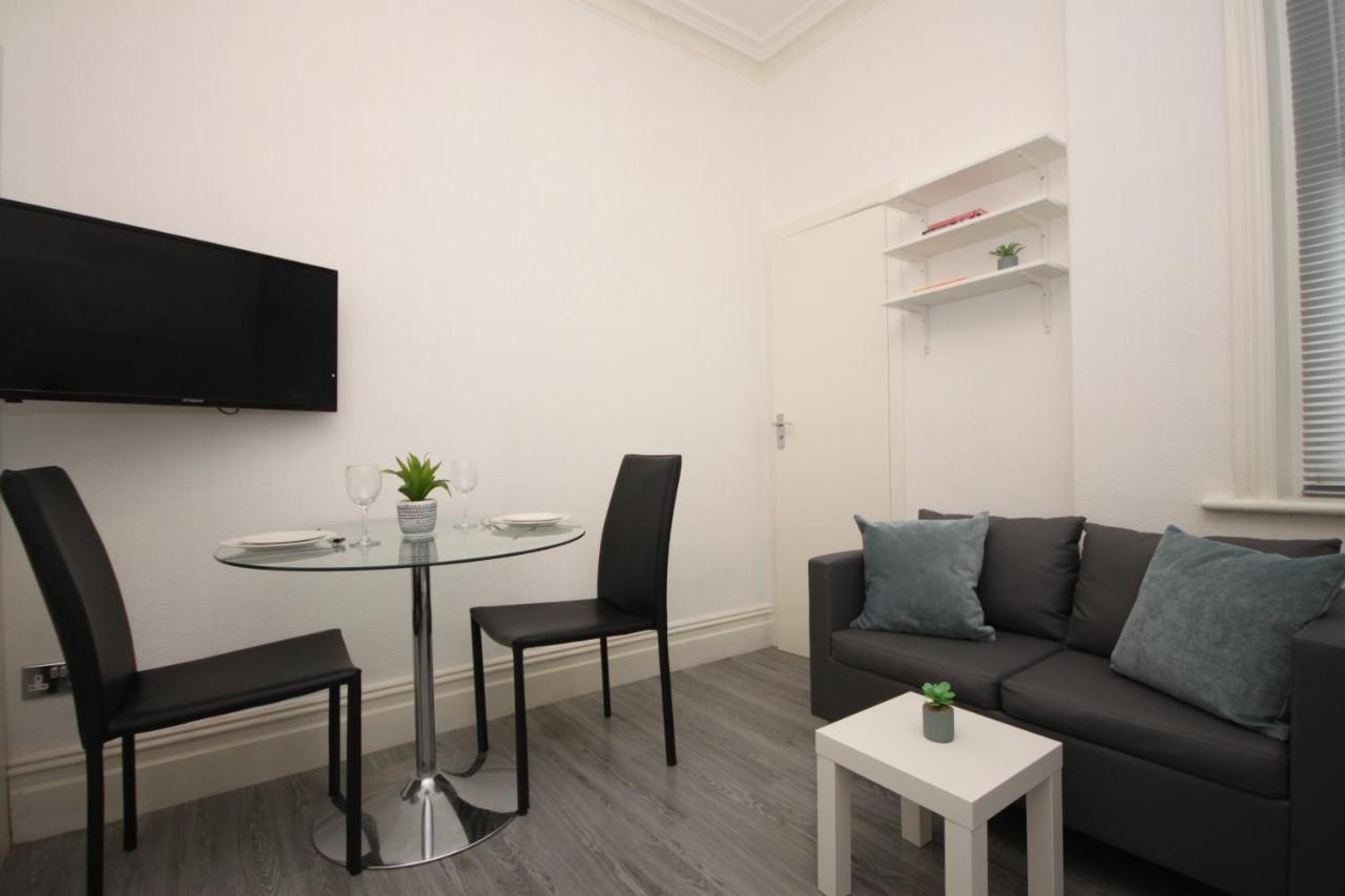 Barton Beachside - Stylish Studio Apartment, Double & Single - Central Beach & Promenade Location - Over 21'S, Family Friendly Only, Id Required Blackpool Luaran gambar