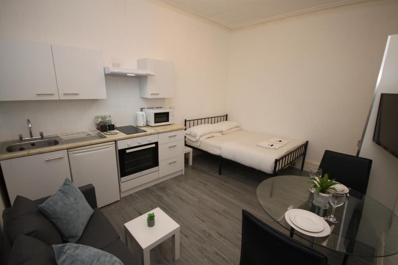 Barton Beachside - Stylish Studio Apartment, Double & Single - Central Beach & Promenade Location - Over 21'S, Family Friendly Only, Id Required Blackpool Luaran gambar