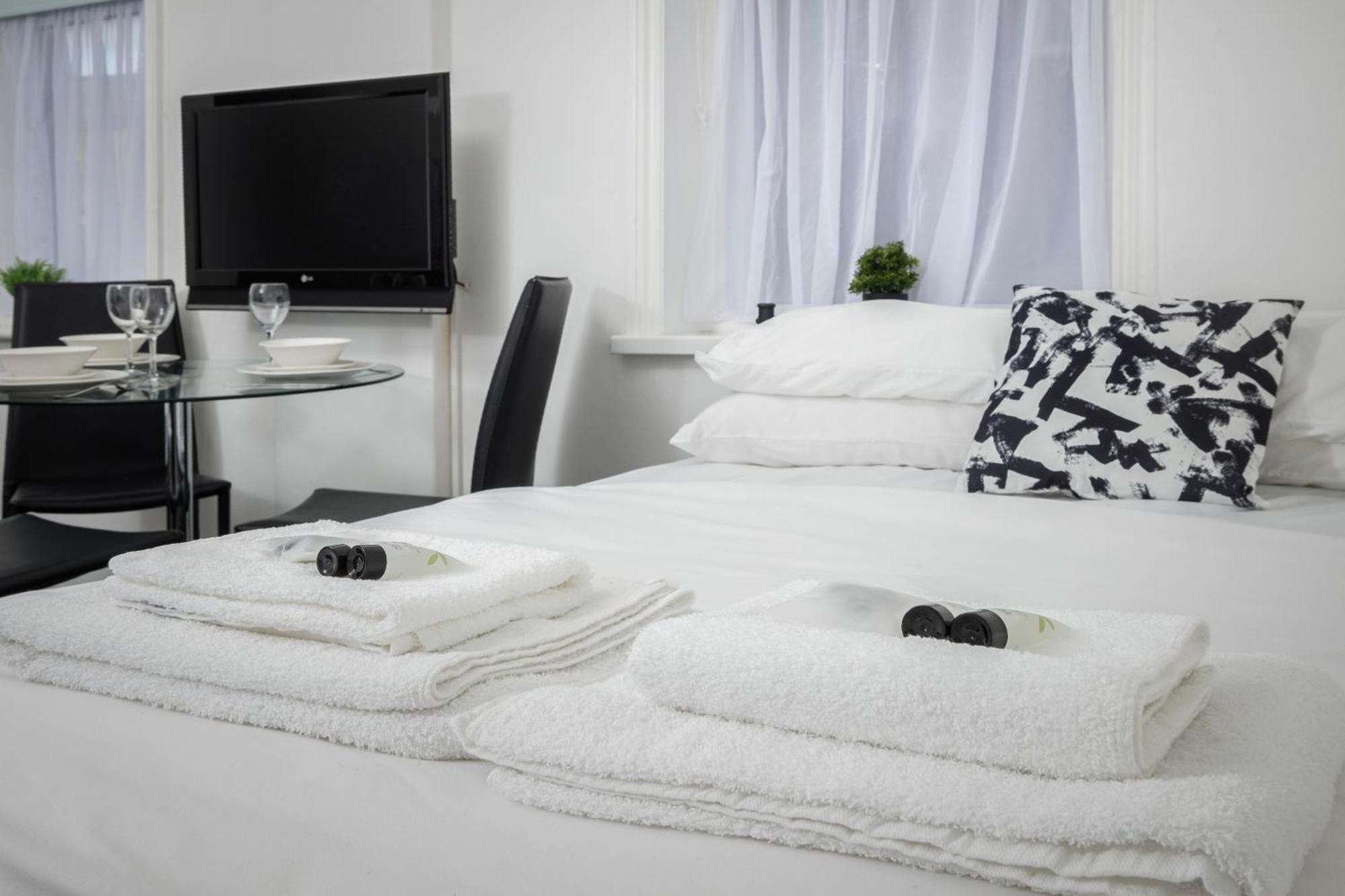 Barton Beachside - Stylish Studio Apartment, Double & Single - Central Beach & Promenade Location - Over 21'S, Family Friendly Only, Id Required Blackpool Luaran gambar