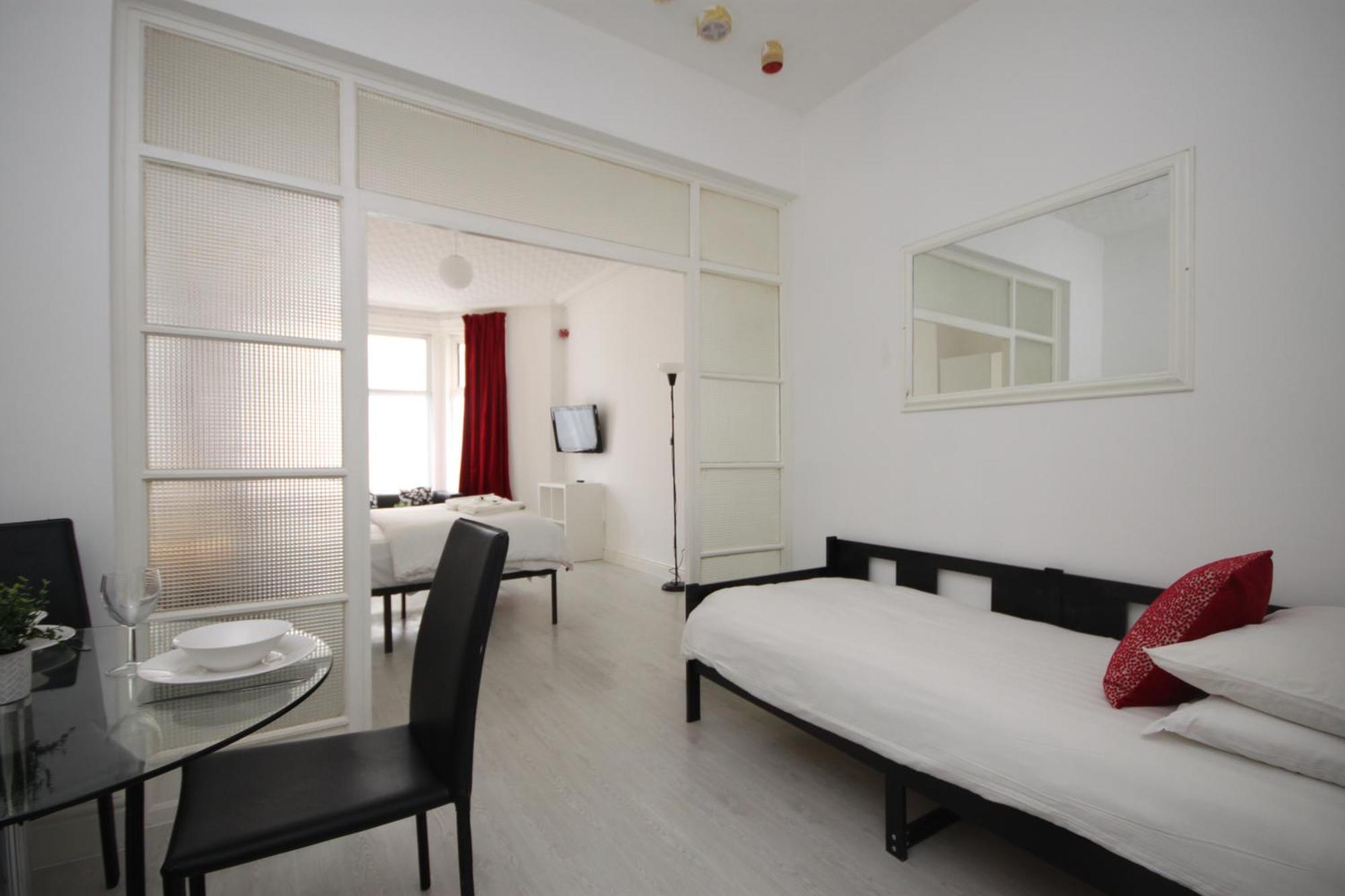Barton Beachside - Stylish Studio Apartment, Double & Single - Central Beach & Promenade Location - Over 21'S, Family Friendly Only, Id Required Blackpool Luaran gambar