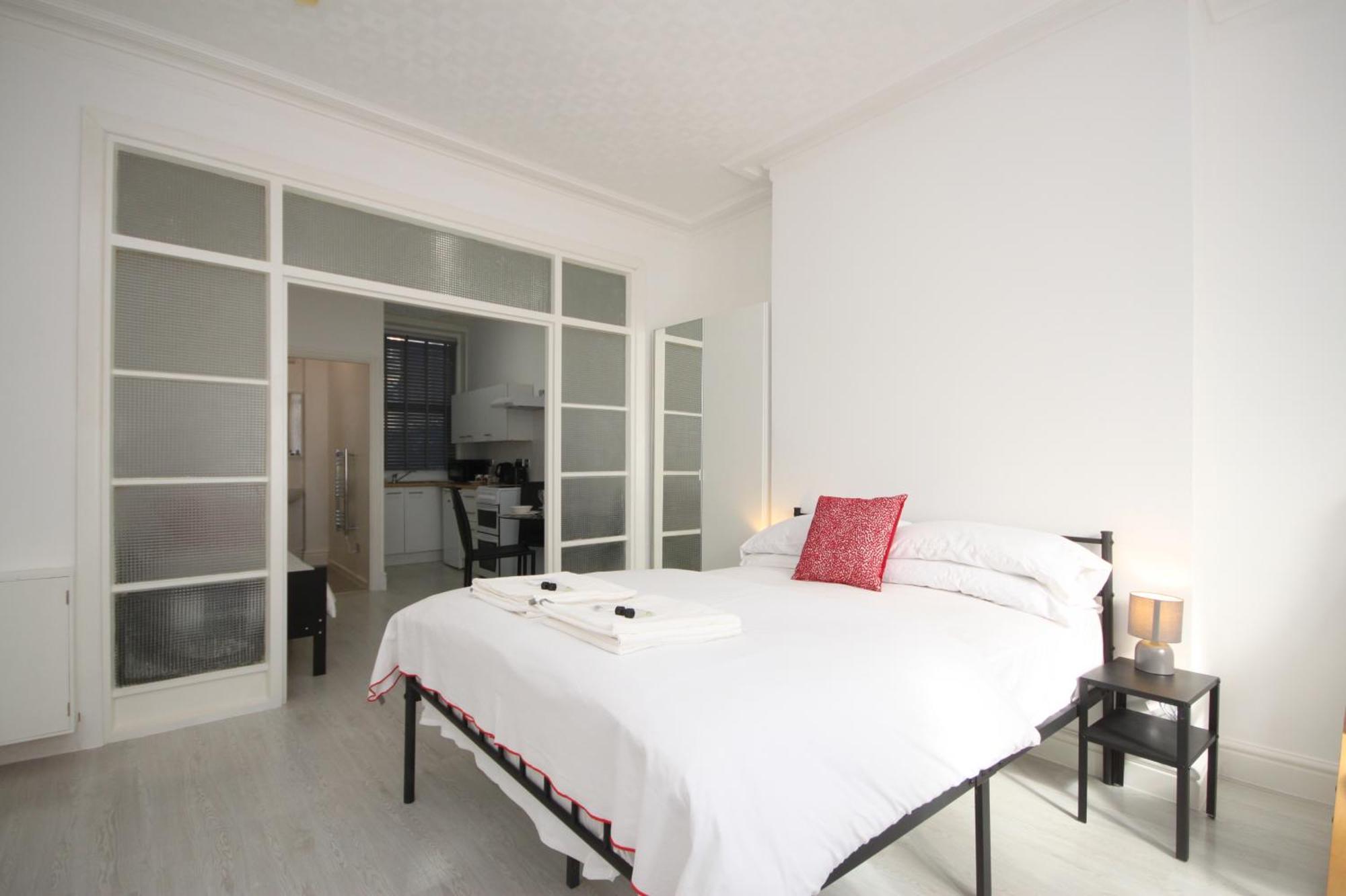 Barton Beachside - Stylish Studio Apartment, Double & Single - Central Beach & Promenade Location - Over 21'S, Family Friendly Only, Id Required Blackpool Luaran gambar