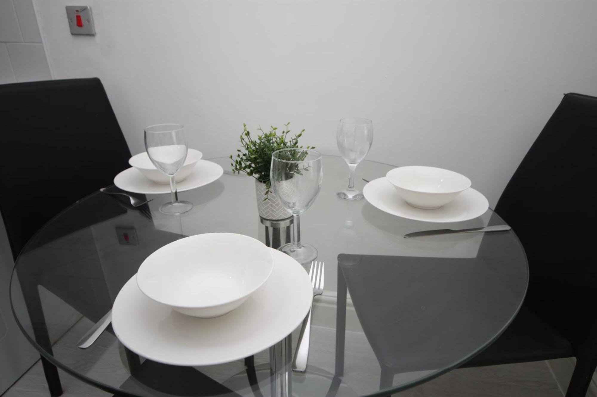 Barton Beachside - Stylish Studio Apartment, Double & Single - Central Beach & Promenade Location - Over 21'S, Family Friendly Only, Id Required Blackpool Luaran gambar