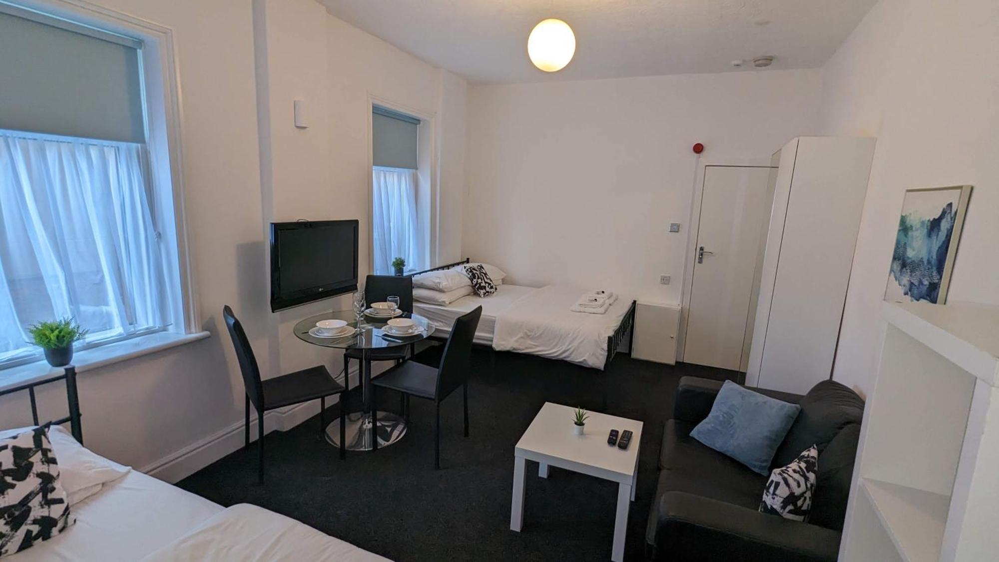 Barton Beachside - Stylish Studio Apartment, Double & Single - Central Beach & Promenade Location - Over 21'S, Family Friendly Only, Id Required Blackpool Luaran gambar